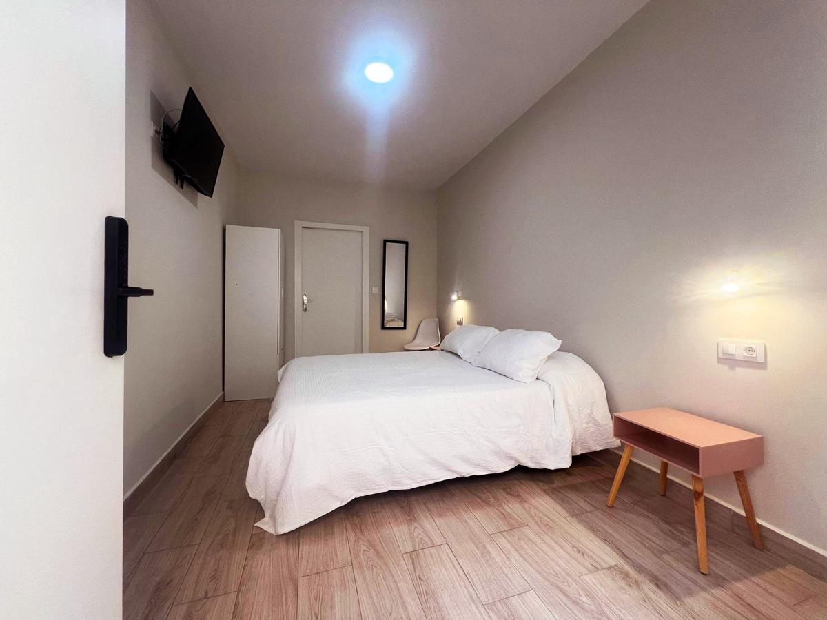 Hostal Pompeya photo 2