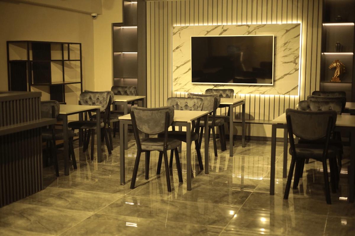 Bzn Airport Hotel photo 4