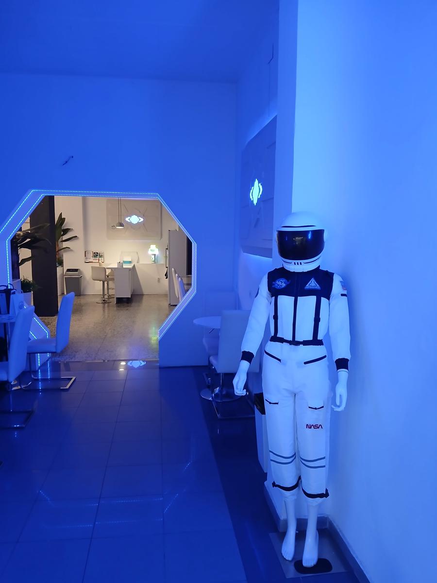 Capsule Inn Valencia photo 3