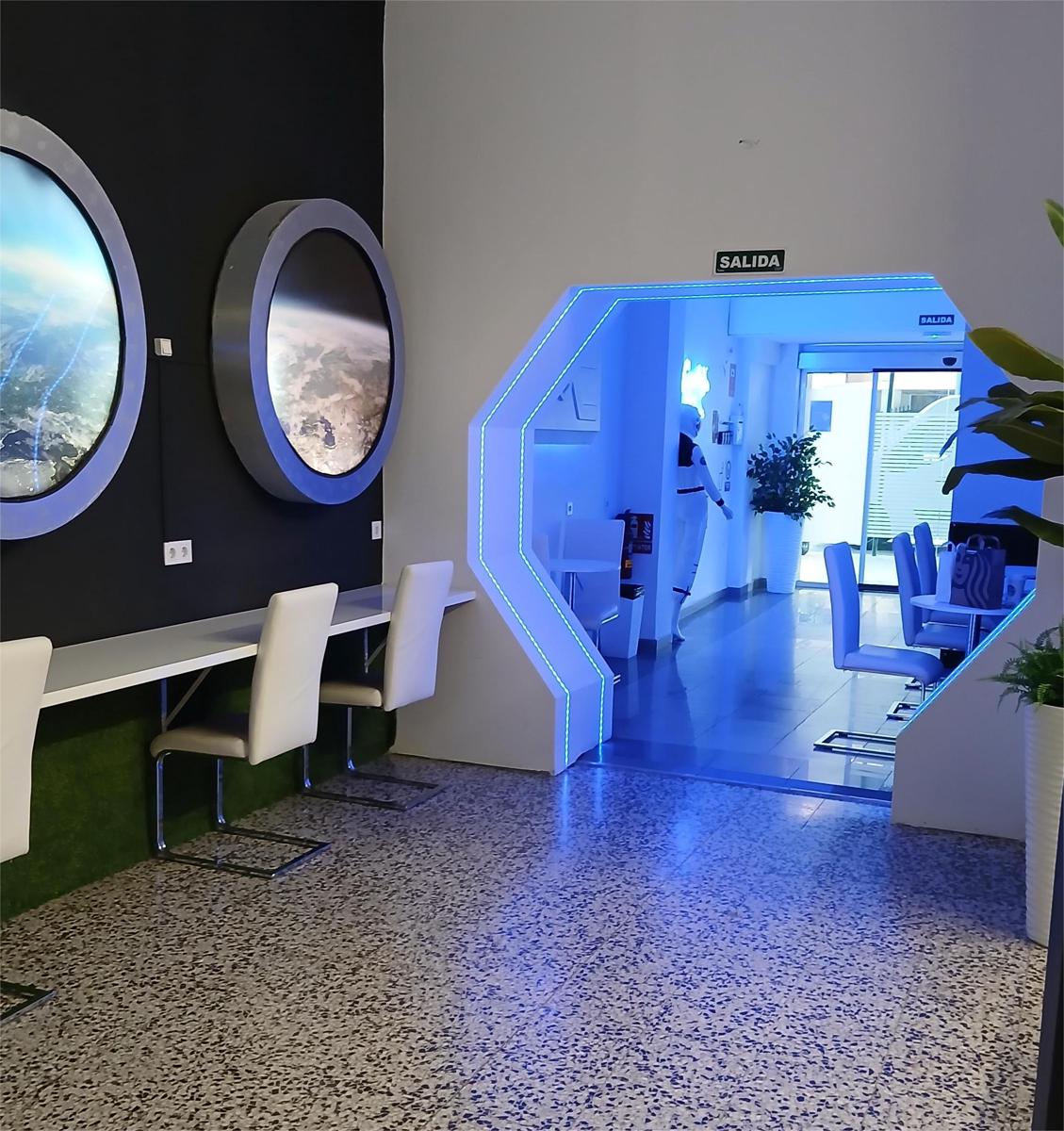 Capsule Inn Valencia photo 4