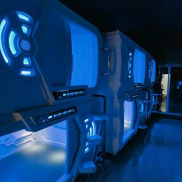 Capsule Inn Valencia photo 5