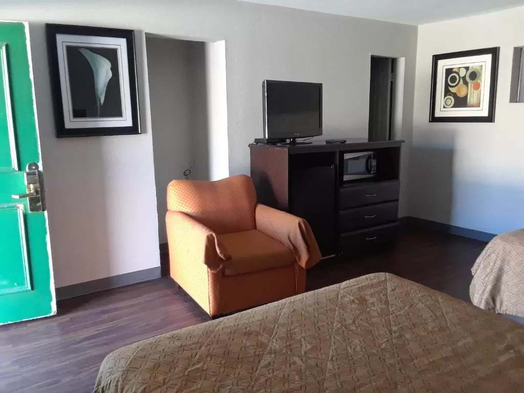 Richmond Motel photo 2