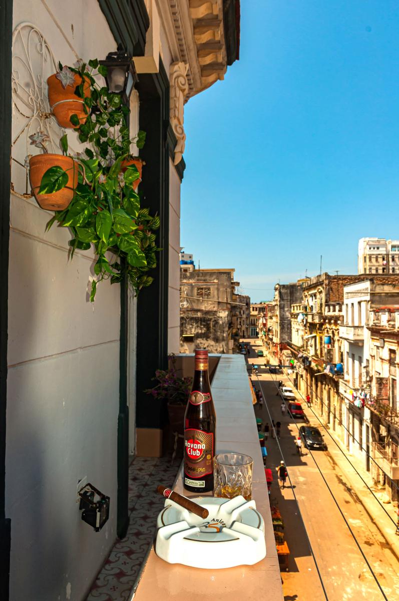 Hostal Balcones Consulado photo 3