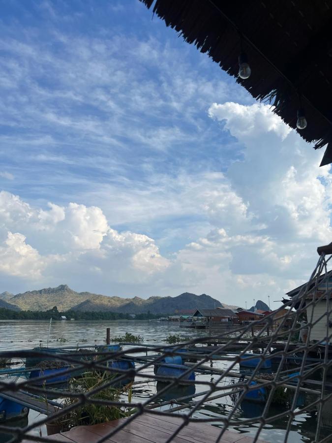 D Hostel by the river photo 6