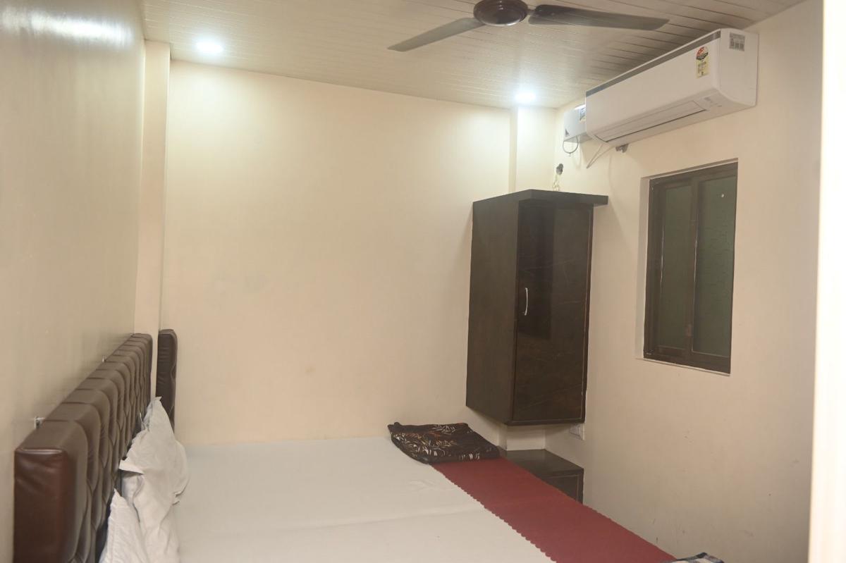Jai Radhe Krishan Residency photo 2