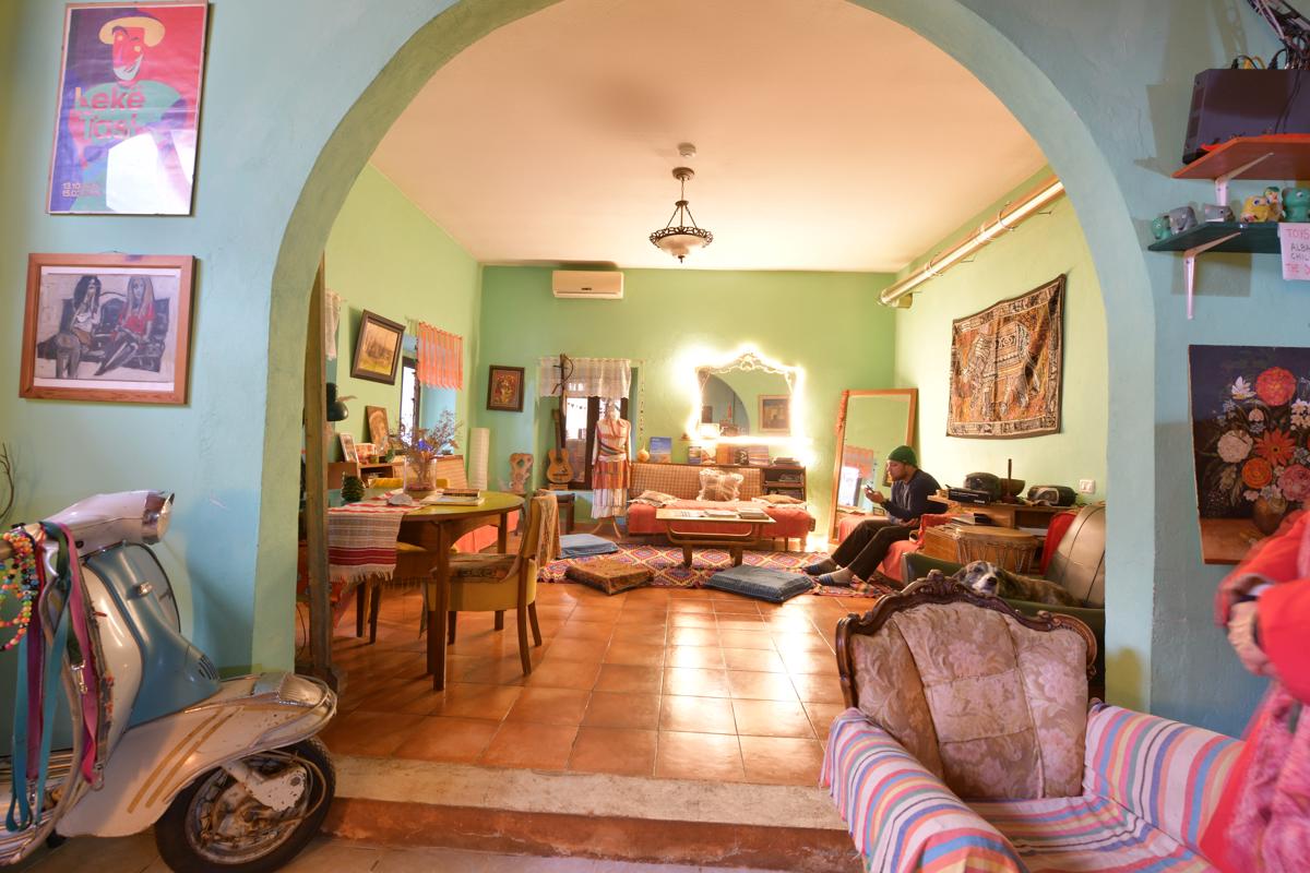 Shkodra Backpackers Hostel - Mi Casa es Tu Casa photo 4