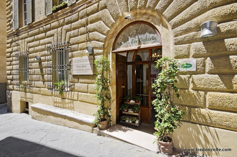 Albergo Tre Donzelle photo 1