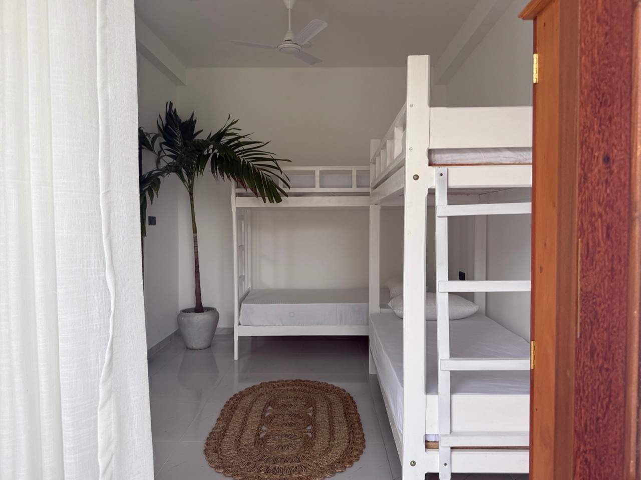 ISOLA - Surf House photo 3