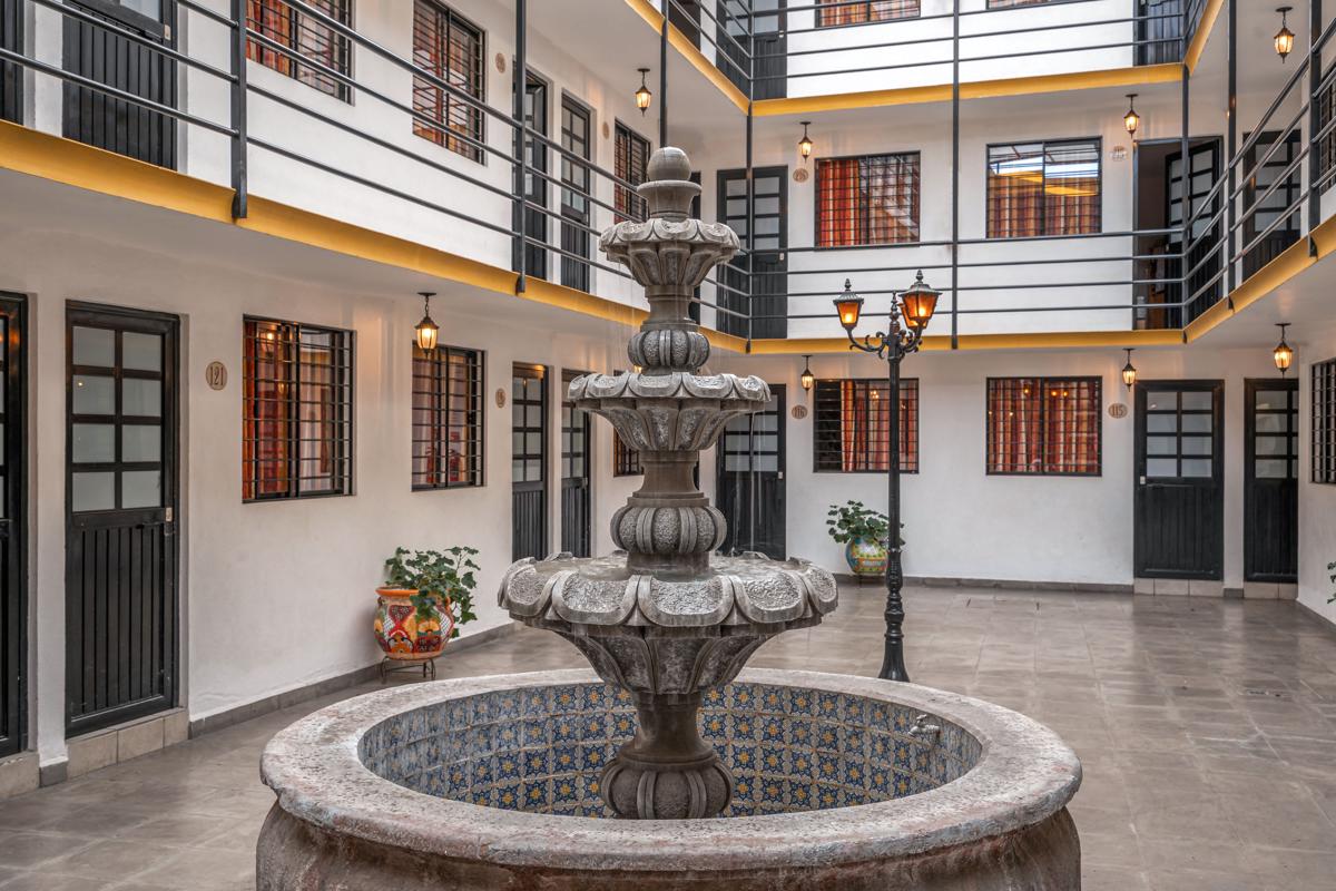 Cinco de Mayo Hotel photo 3