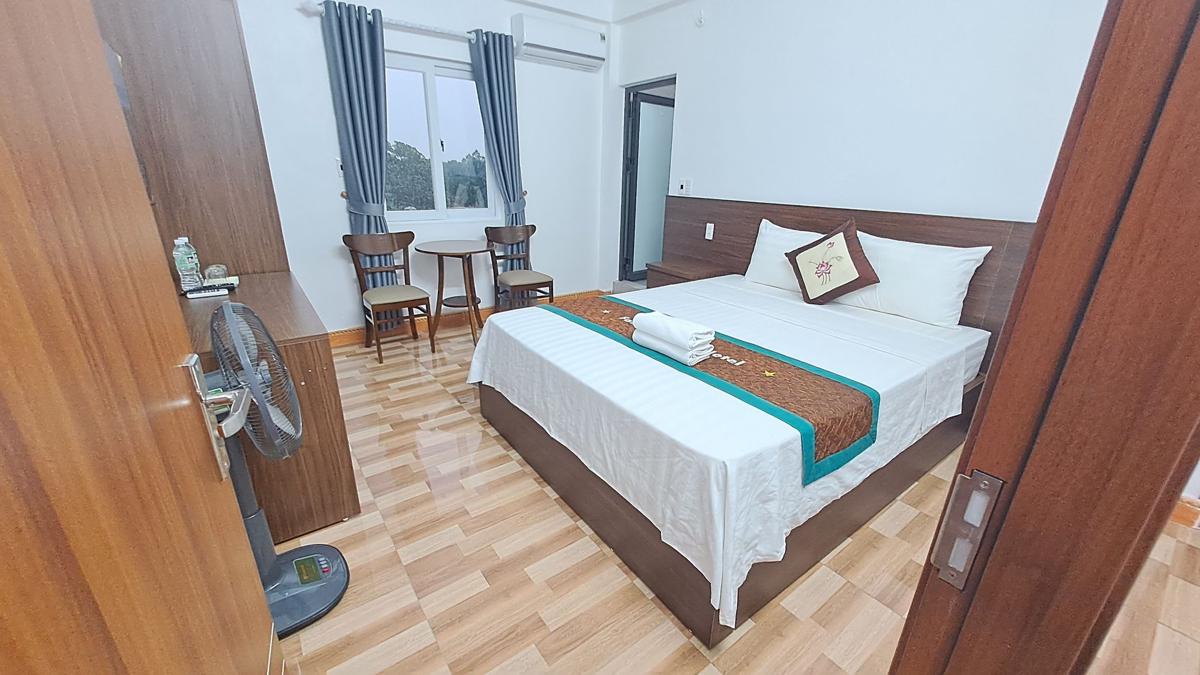 Family Transit Hostel photo 1