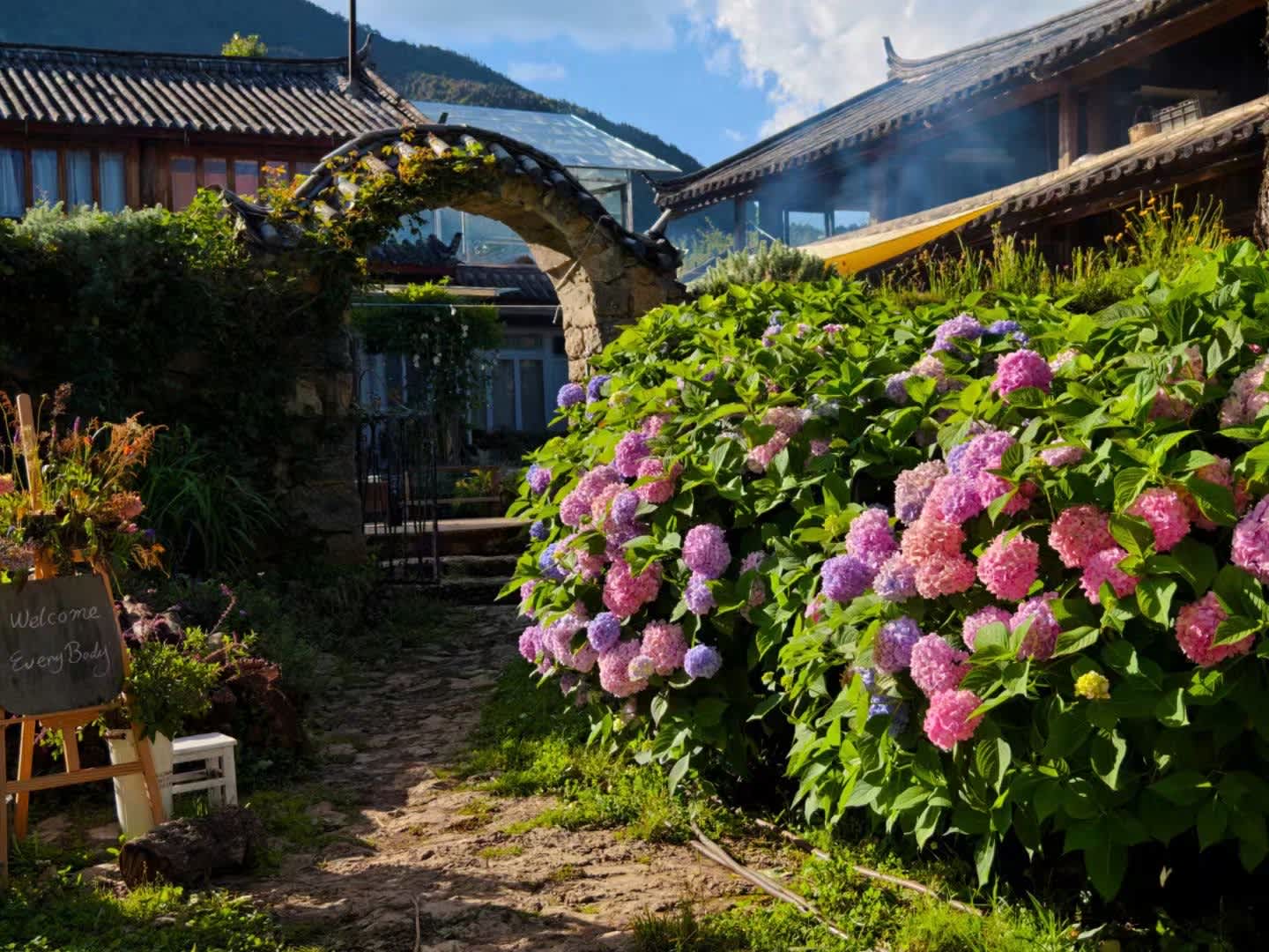 Cloud Meets Flower Farm Inn photo 1