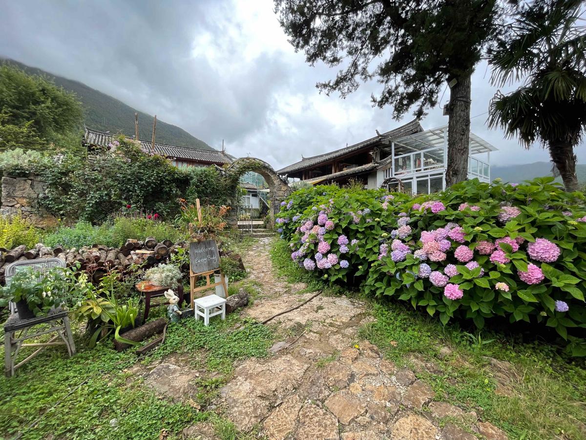 Cloud Meets Flower Farm Inn photo 2
