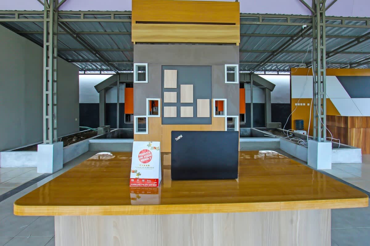 DJ Home photo 2