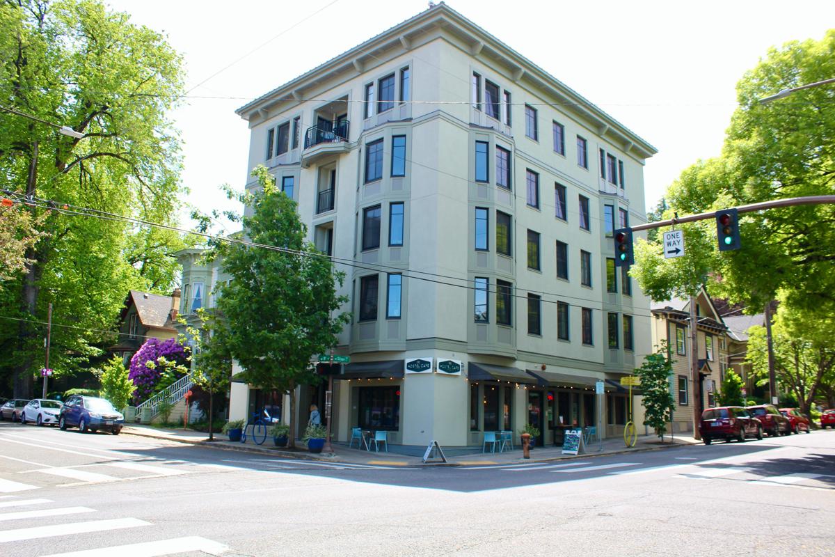 Northwest Portland Hostel photo 2