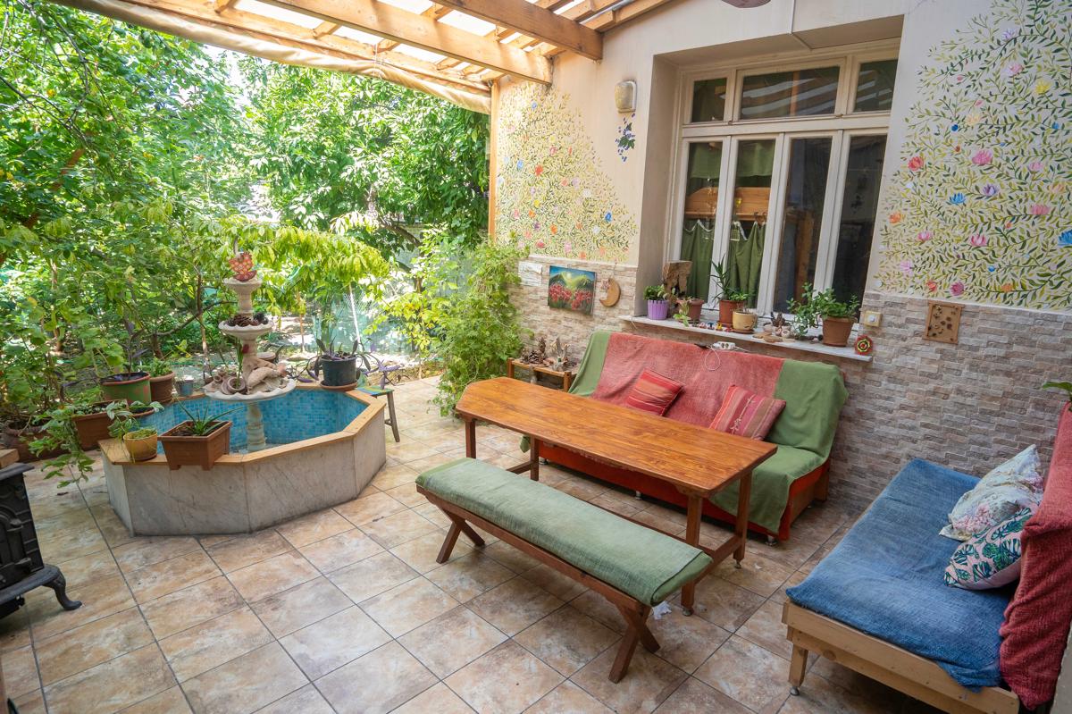 Lotus Garden Hostel Izmir photo 3