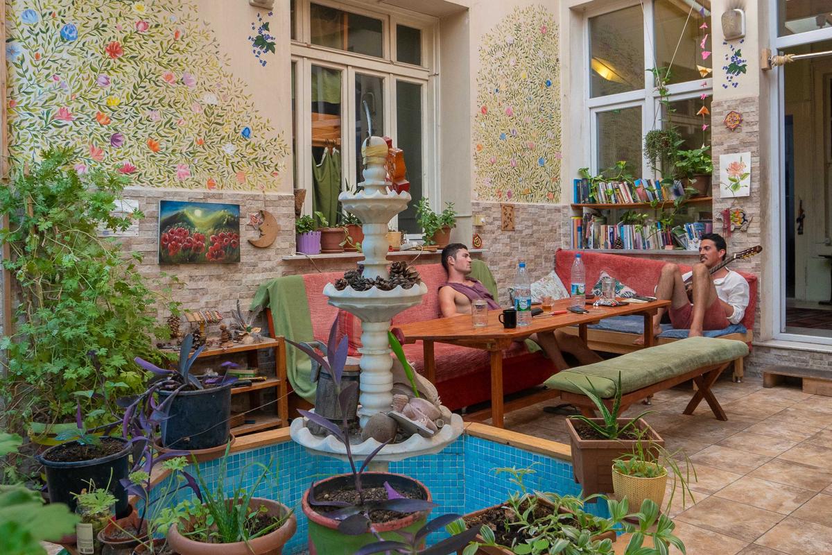 Lotus Garden Hostel Izmir photo 4