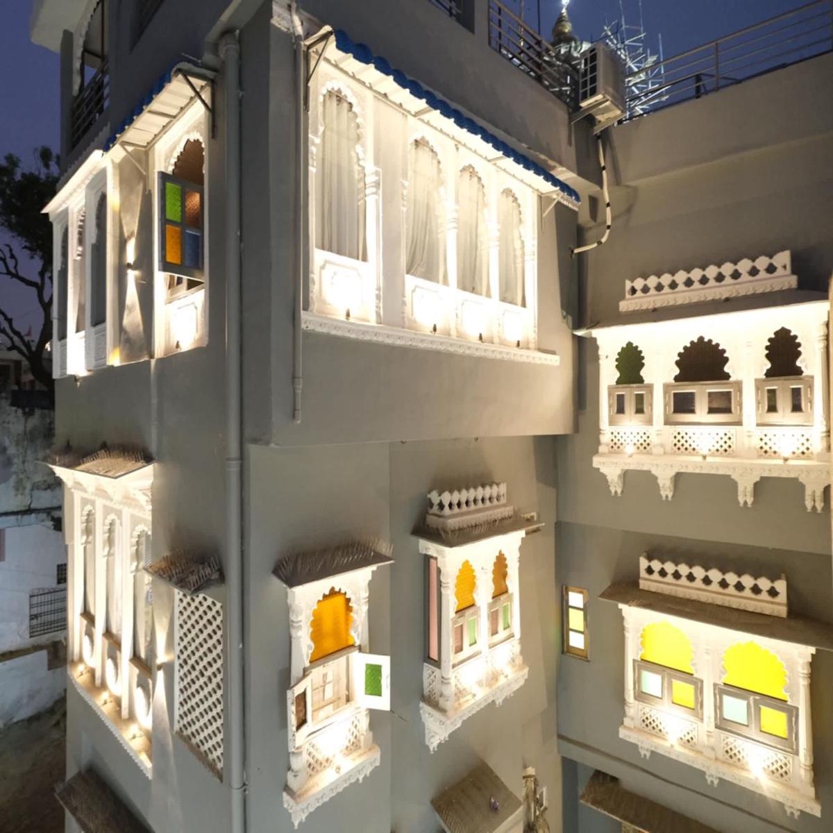 3 Raahi photo 3