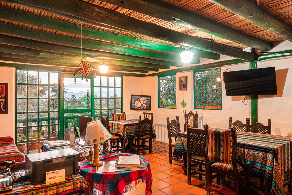 Hosteria Colibri Aeropuerto photo 3