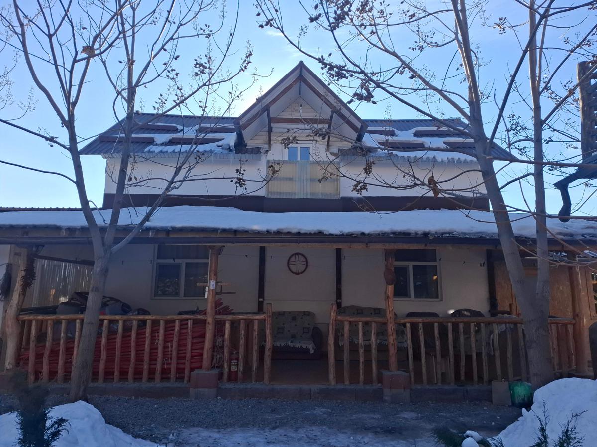 Happy Nomads Yurt Camp & Hostel photo 3
