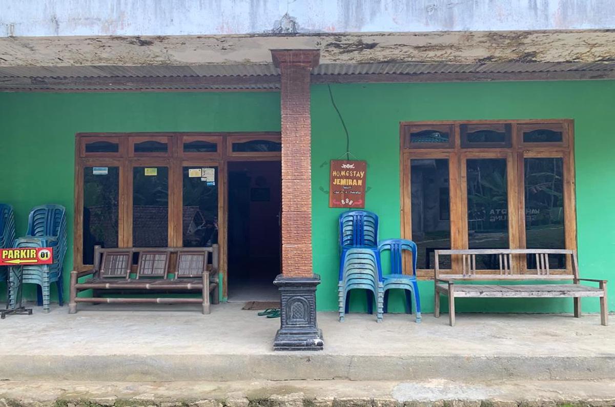 Homestay Jemiran photo 3