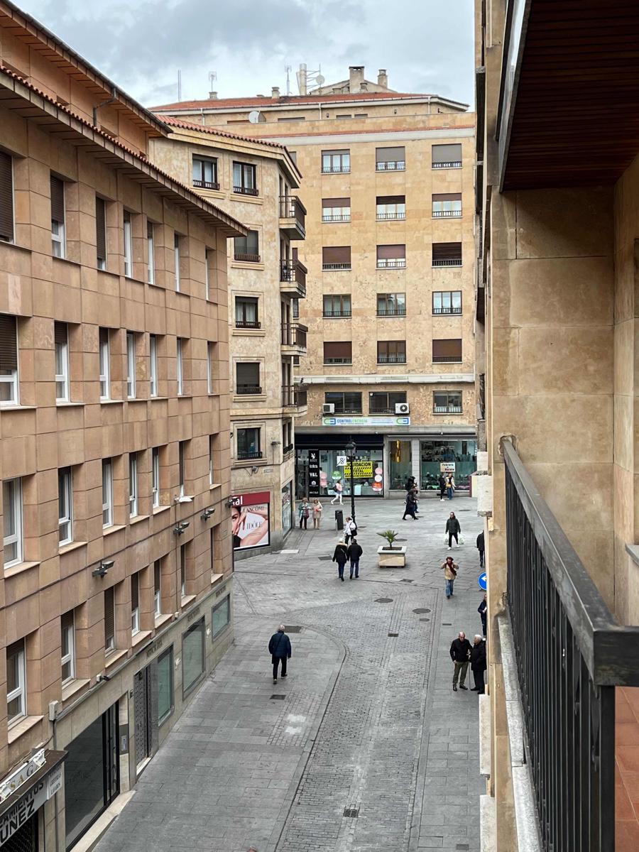 Roomin Hostel photo 2