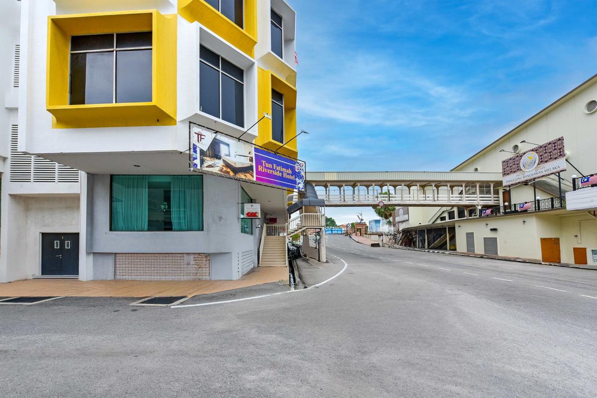 Sunday Malacca Formerly Tun Fatimah photo 3