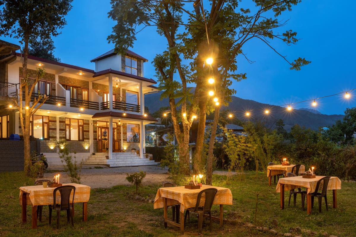 The Birdhouse Villa, Bir photo 1