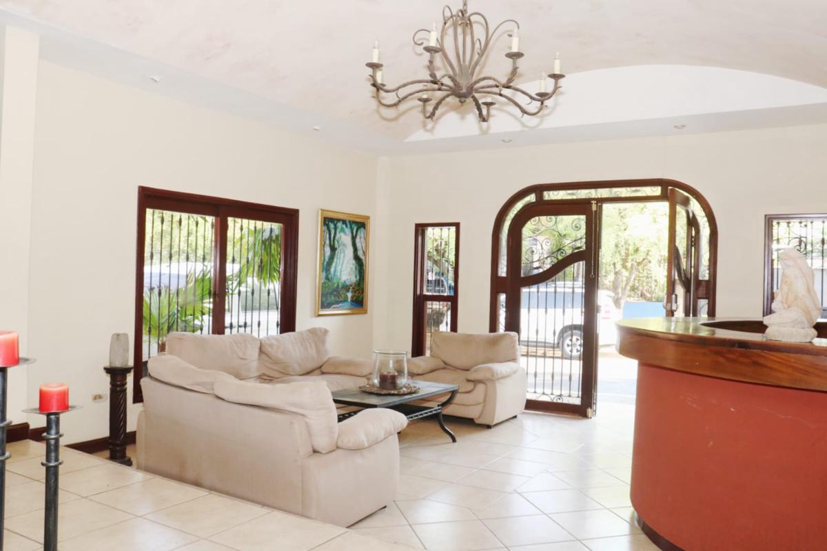 Nesthost Stay Los Robles photo 3