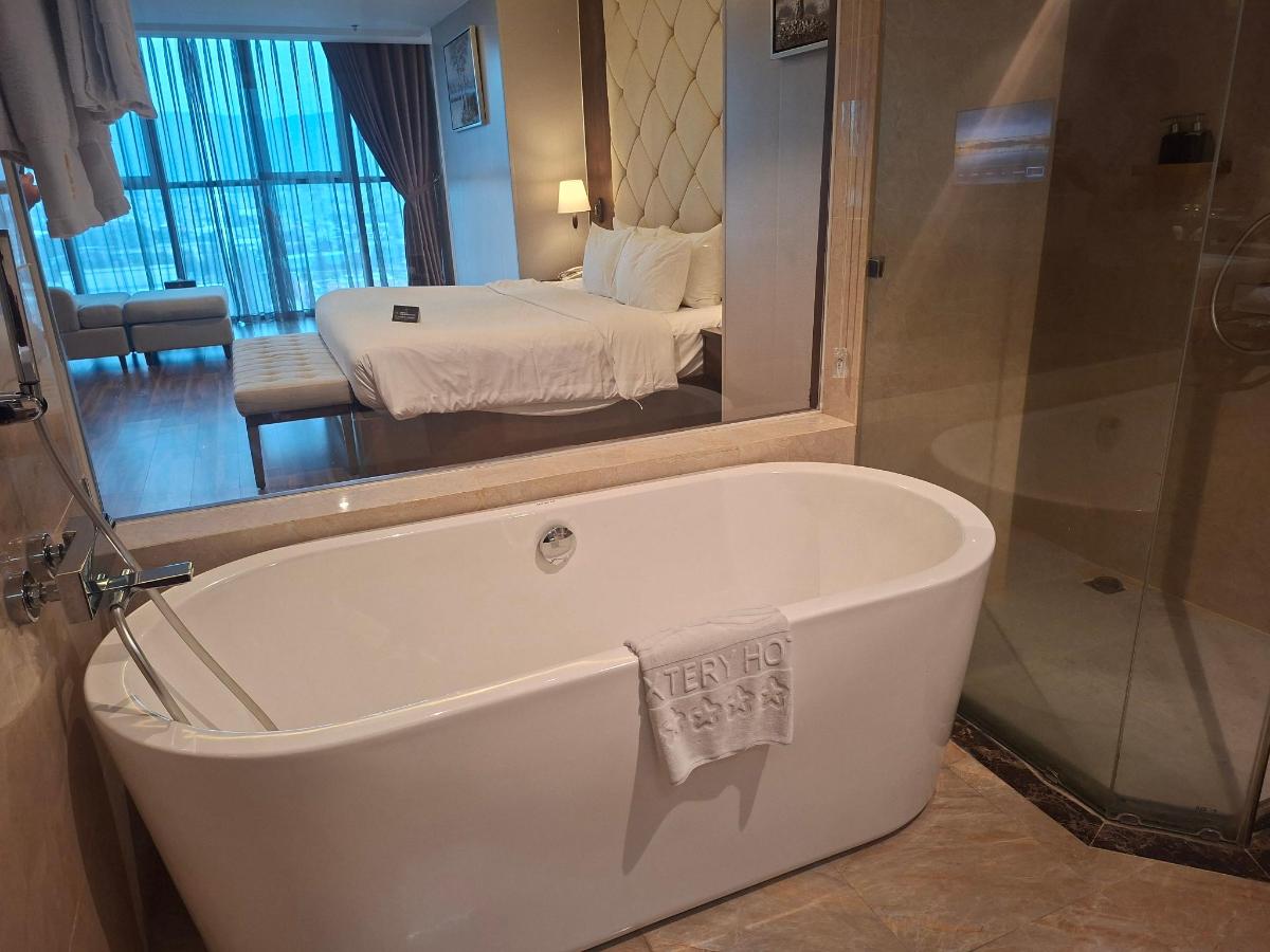 CN Palace Boutique Hotel photo 6