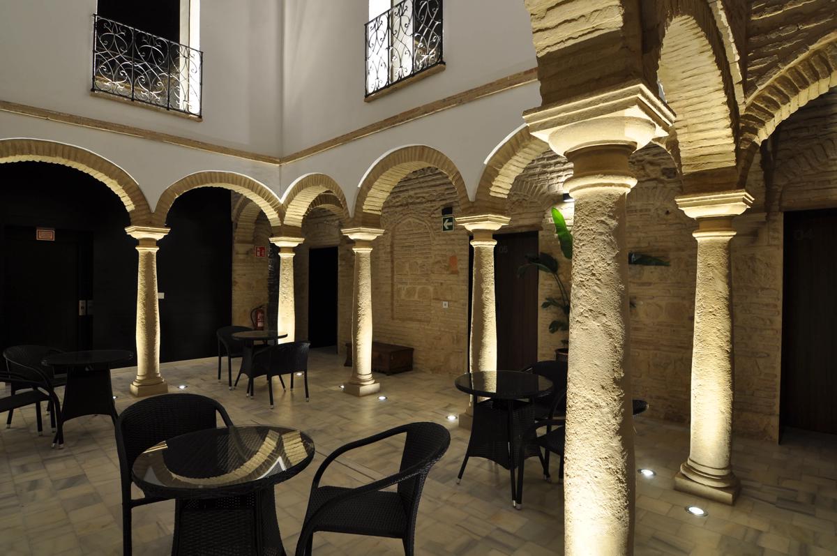Patios del Orfebre photo 1