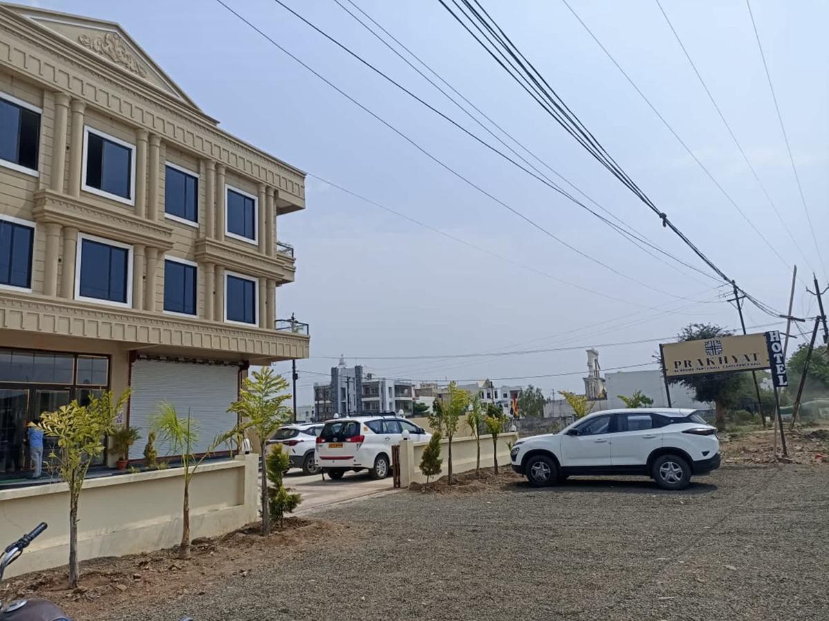 Hotel Prakhyat photo 2