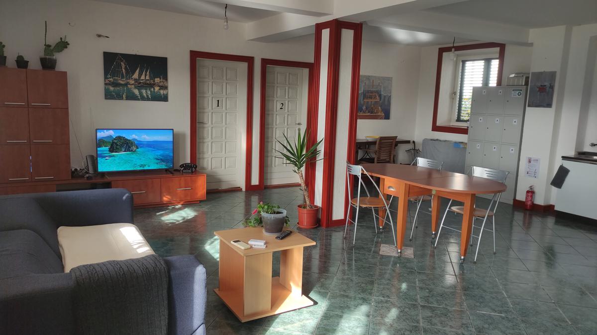Woodpecker Backpacker Hostel photo 4