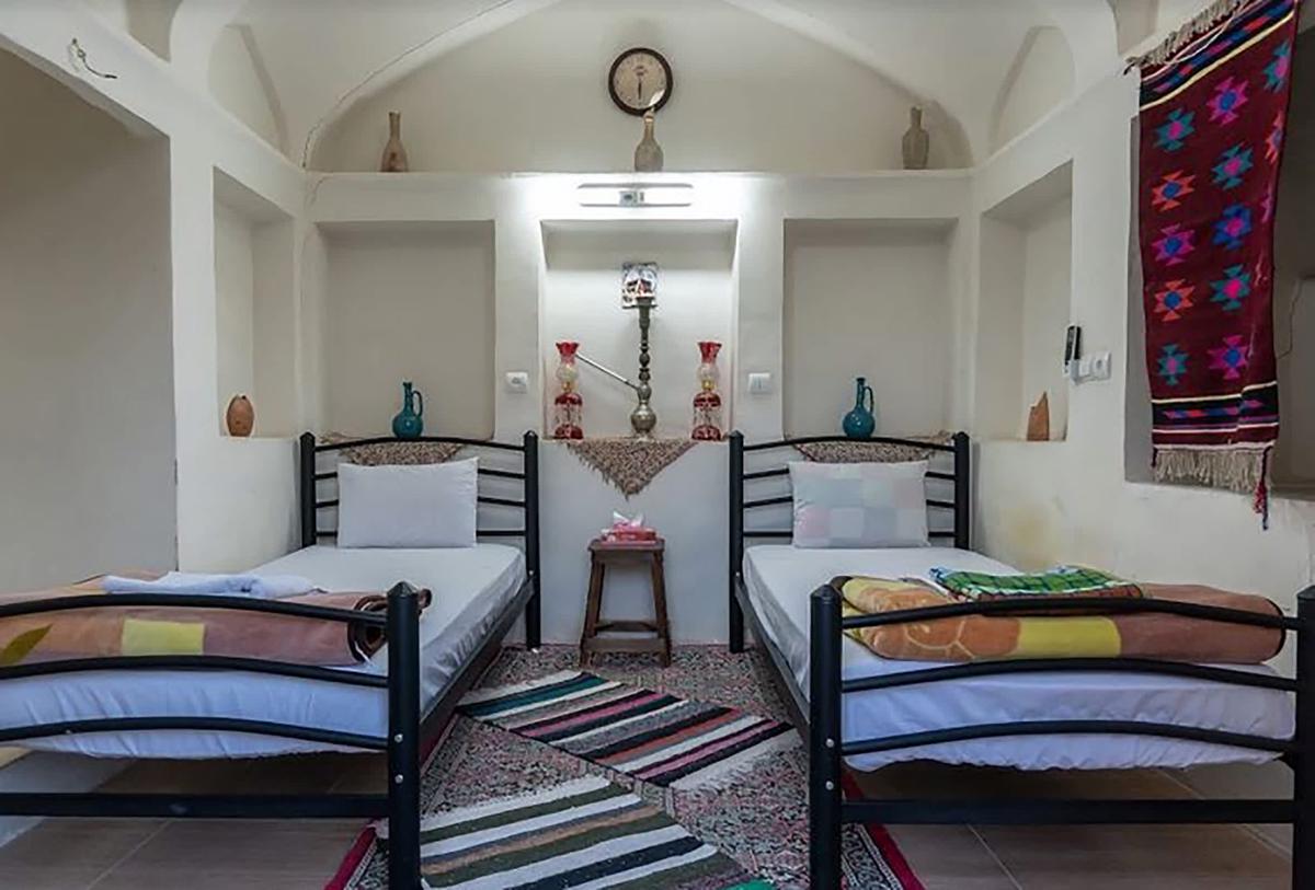 Kamalalmolk Guest House photo 1