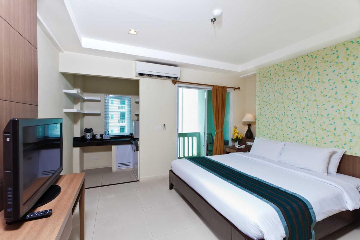 Sunday Platinum Suites photo 3