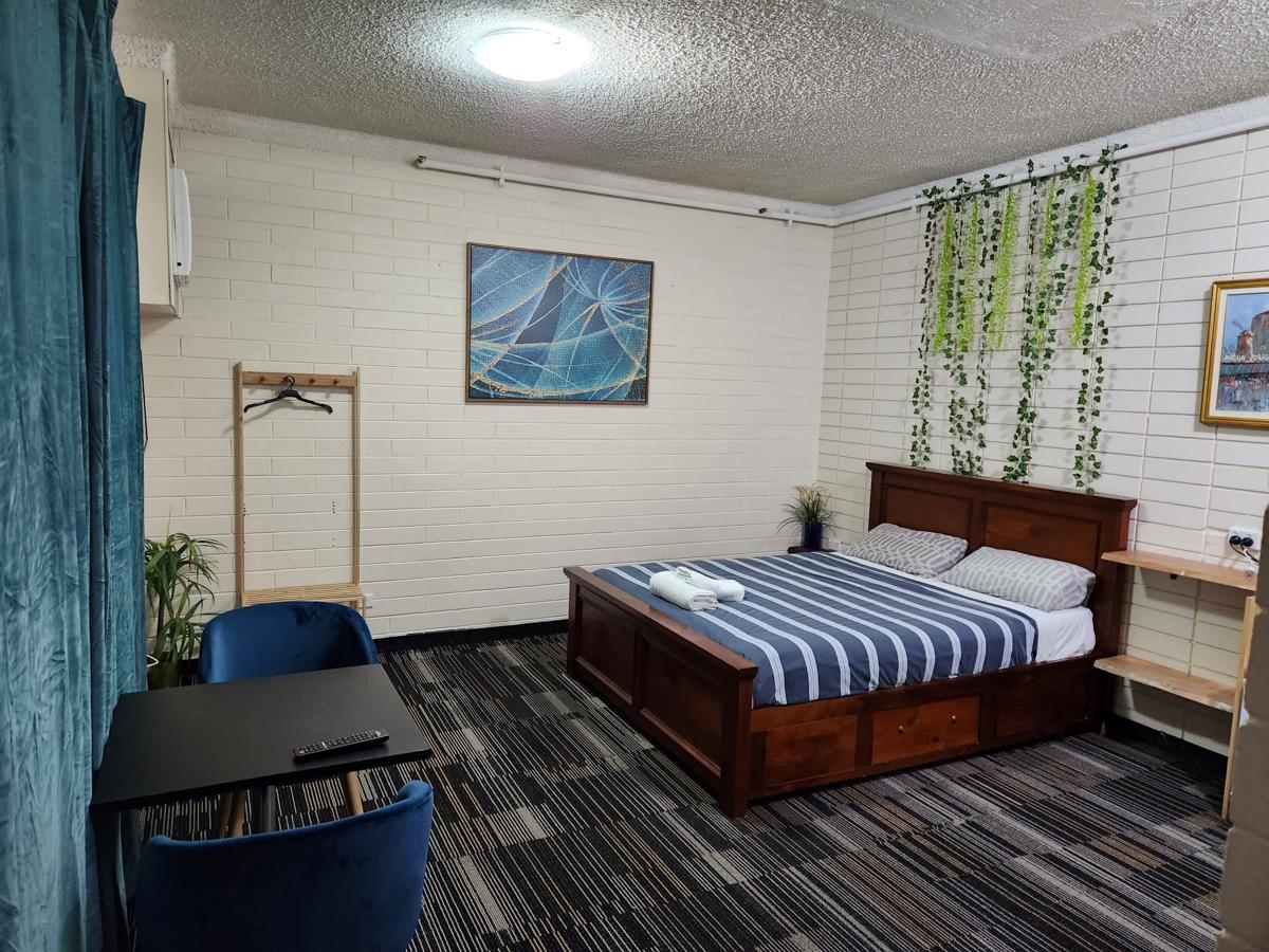 Adelaide Backpackers and Travellers inn photo 1