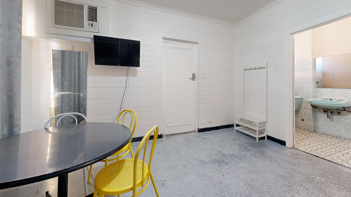 Adelaide Backpackers and Travellers inn photo 3