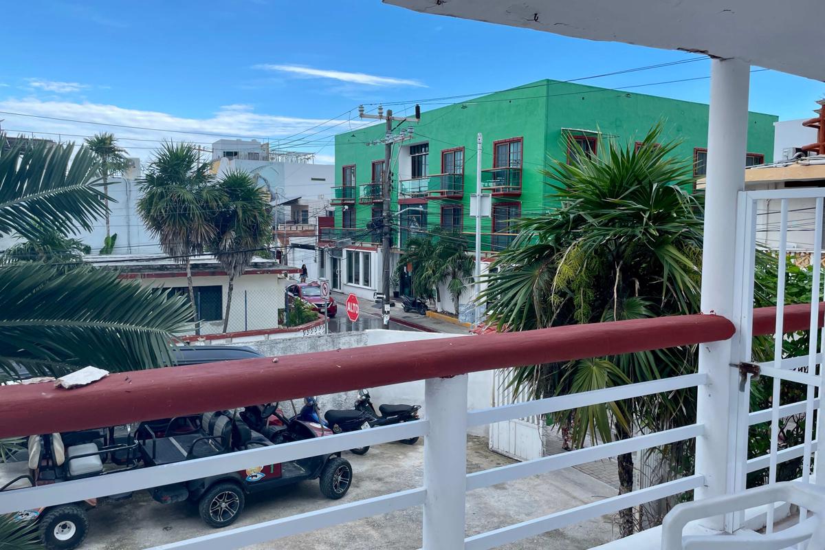 Balcony Studio in Downtown photo 4