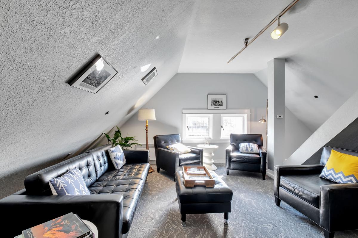 College Inn Hotel LLC photo 4