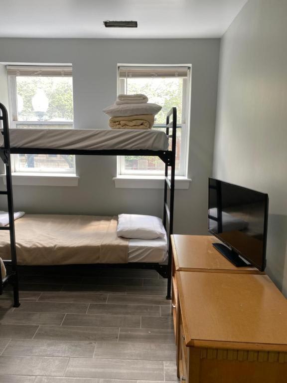 Mayflower Hospitality Hostel photo 1