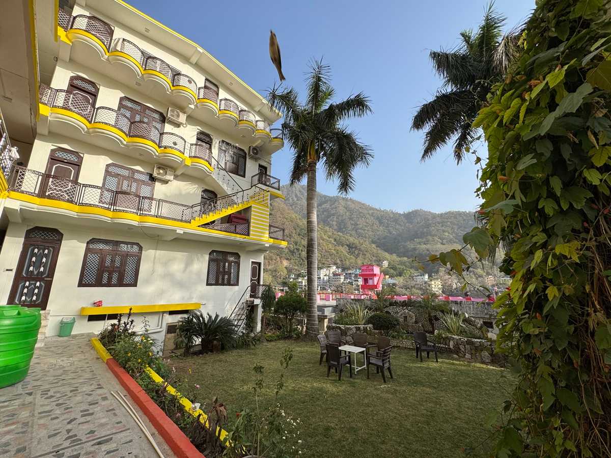 Nirvana Riverside Resort photo 1