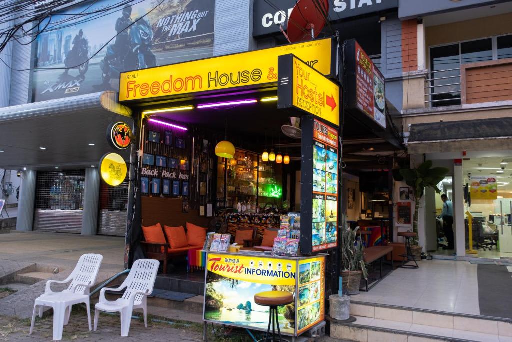 Krabi Freedom Hostel and Bar photo 2