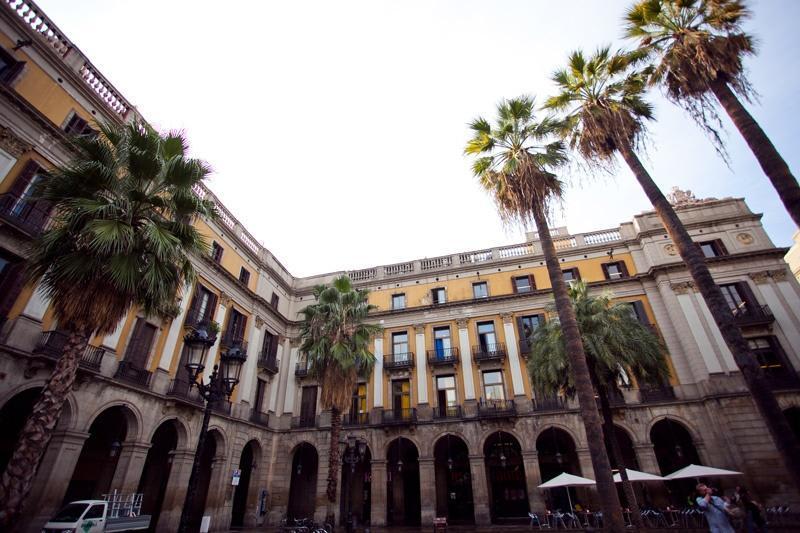 Las Ramblas Bacardi Apartment photo 2