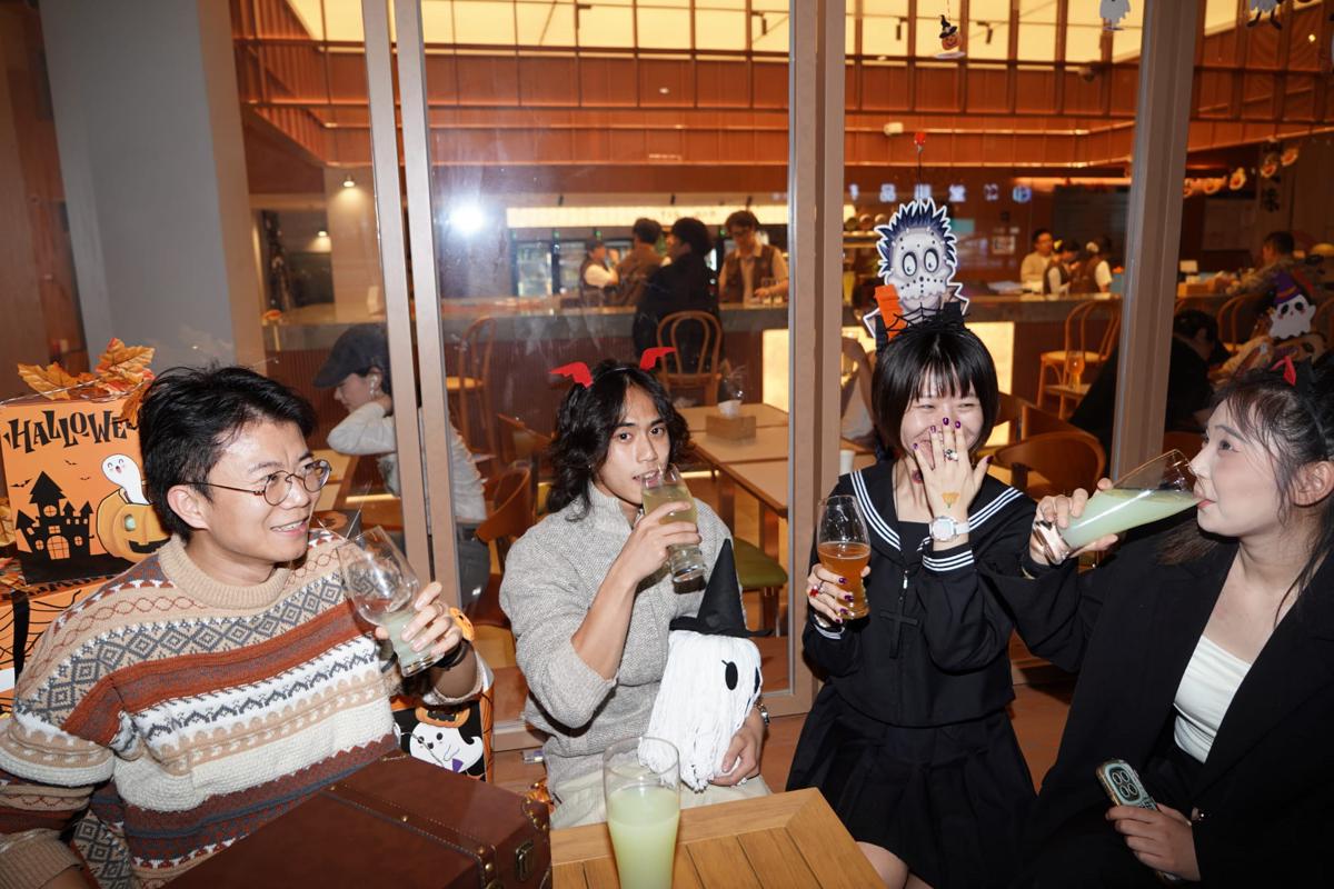 Captain 5 Youth Hotel photo 2