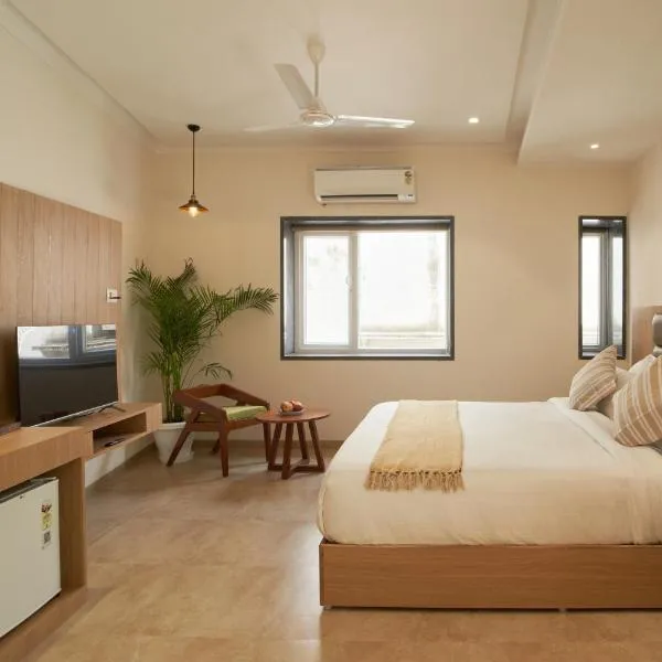 White Poppy Lake Side Hostel photo 5