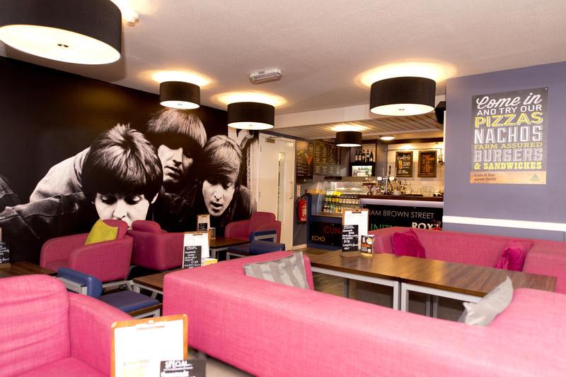 YHA Liverpool Albert Dock photo 1