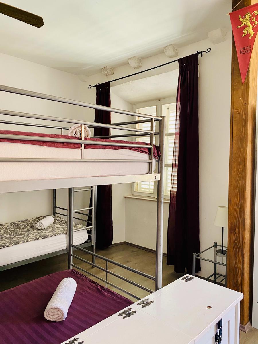 Kings Landing Hostel Old Town photo 2
