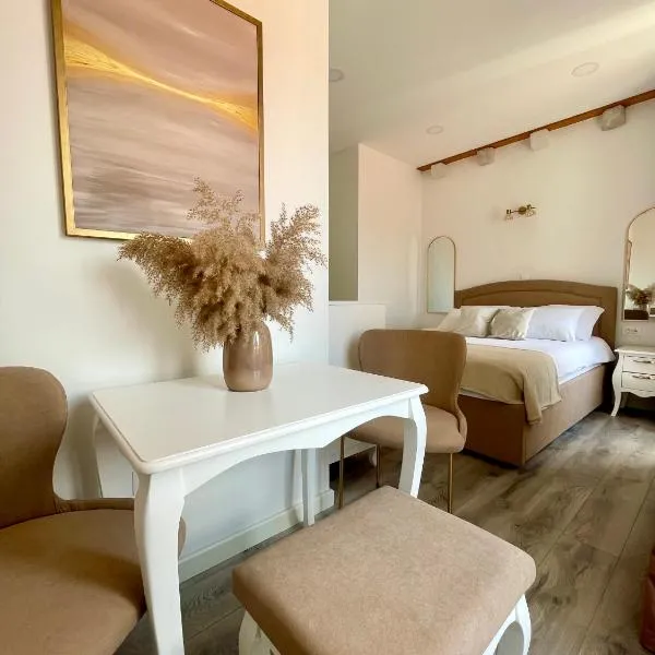 Kings Landing Hostel Old Town photo 5