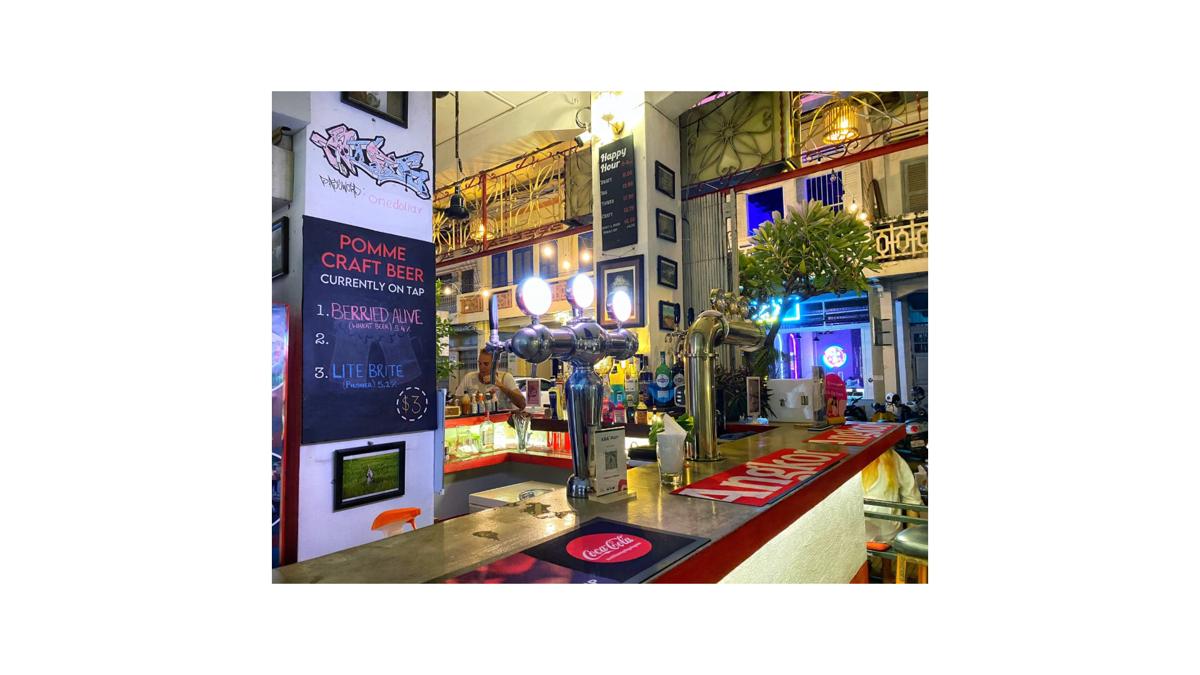 Pomme Hostel Restaurant & Bar photo 3