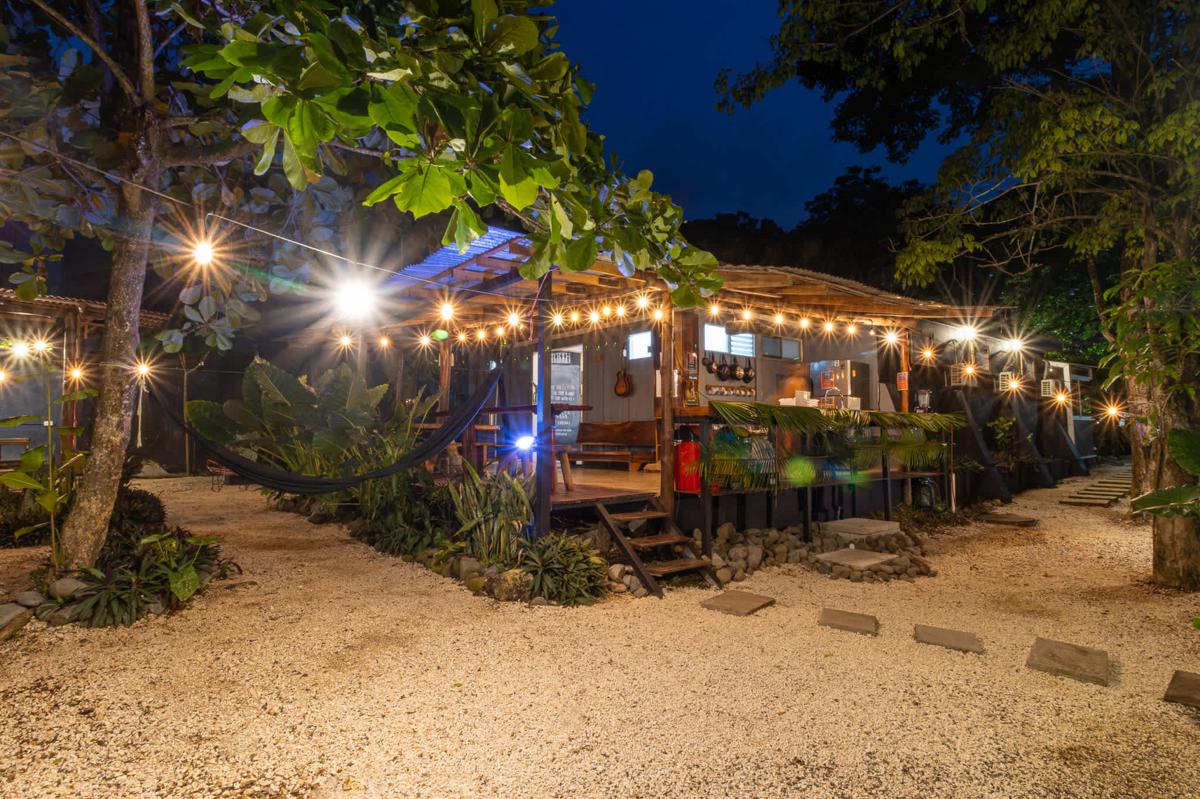 Akih Pods Hostel photo 1