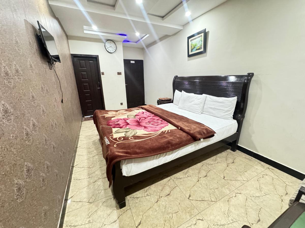 Millat Hotel G-9/4 photo 3